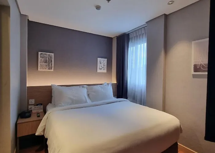 Moonstar Capsule Hostel